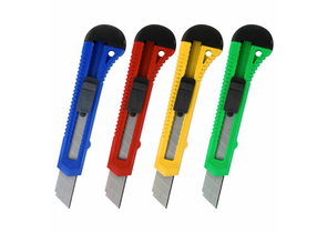 Нож канцелярский Staff Everyday, ширина лезвия 18 мм, корпус ассорти Нож канцелярский Staff Everyday, ширина лезвия 18 мм, корпус ассорти